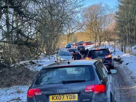 Vehicles crammed onto a road near Falkland Hill picture: Fife Jammer Locations