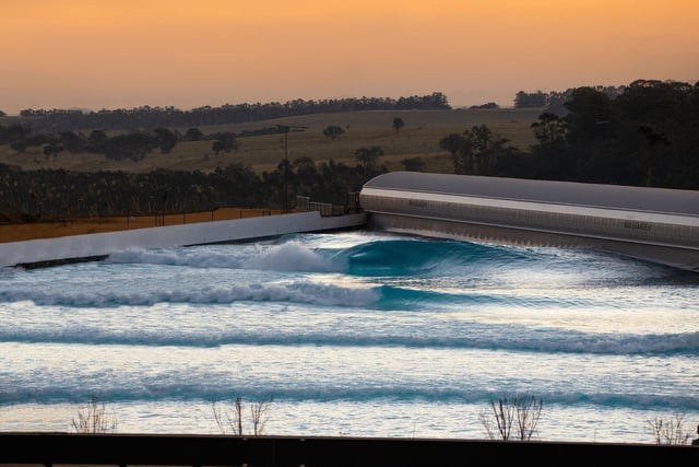 This picture shows sunset at a Wavegarden powered location at Praïa da Grama in Brazil. Photo: Wavegarden, Praïa da Grama