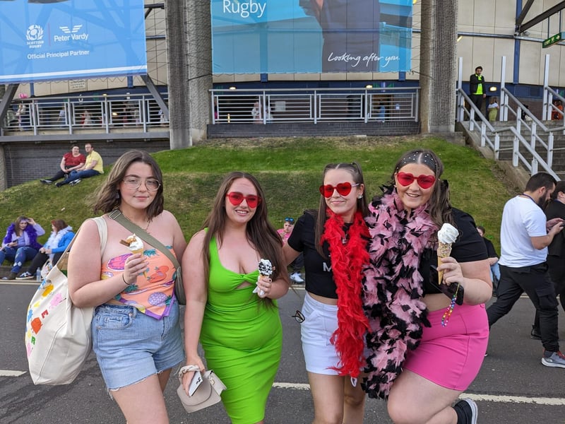 Before the screaming started inside the venue, ice-cream was the order of the day as fans gathered outside the stadium ahead of Harry Styles' gig.