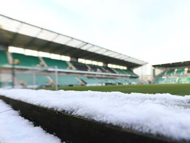 A snowy view of Easter Road ahead of the Scottish Premiership match between Hibernian and Livingston (Photo by Ross MacDonald / SNS Group)