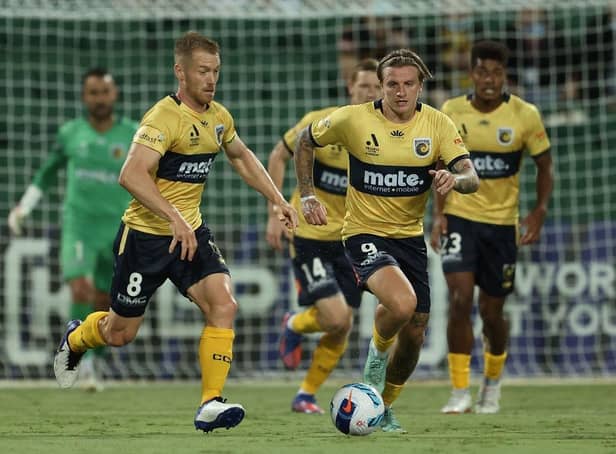 Oliver Bozanic, pictured with Central Coast Mariners team-mate, and former Hibs ace, Jason Cummings. Picture: Getty
