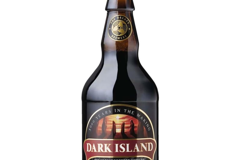 Described as chocolatey, rich, and delicious, Dark Island has twice won CAMRA’s Champion Beer of Scotland. Made by The Orkney Brewery, it has ripe, fruity and roast coffee aromas with flavours of dark chocolate, dates and nuts.
