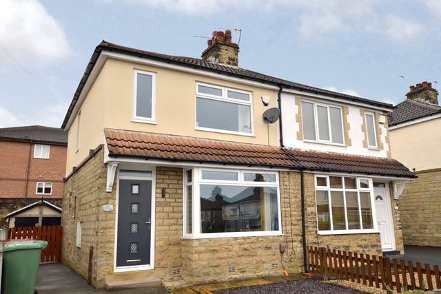 Beautifully refurbished by the current owners, this two bedroom home is ready to move into and is ideally placed for the commuter routes to Leeds and Bradford, with motorway links also close by. GBP: 157,000