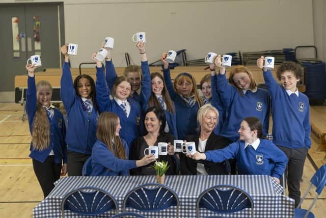 Pupils at Linlithgow Primary School have launched a community cafe with the help of Cala Homes