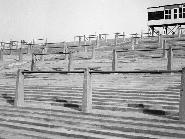 Murrayfield improvements were carried out in 1964, with part of the terracing reconcreted to make it safer.