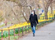 Edinburgh's parks are staying open - but people must observe social distancing