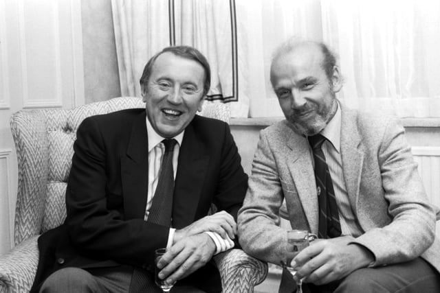 Journalist and TV presenter David Frost has a drink and a joke with Evening News journalist John Gibson when he visited Edinburgh in August 1984.