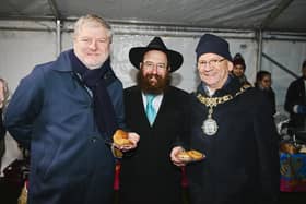 Angus Robertson with Rabbi Pinny Weinman and Lord Provost Robert Aldridge, right