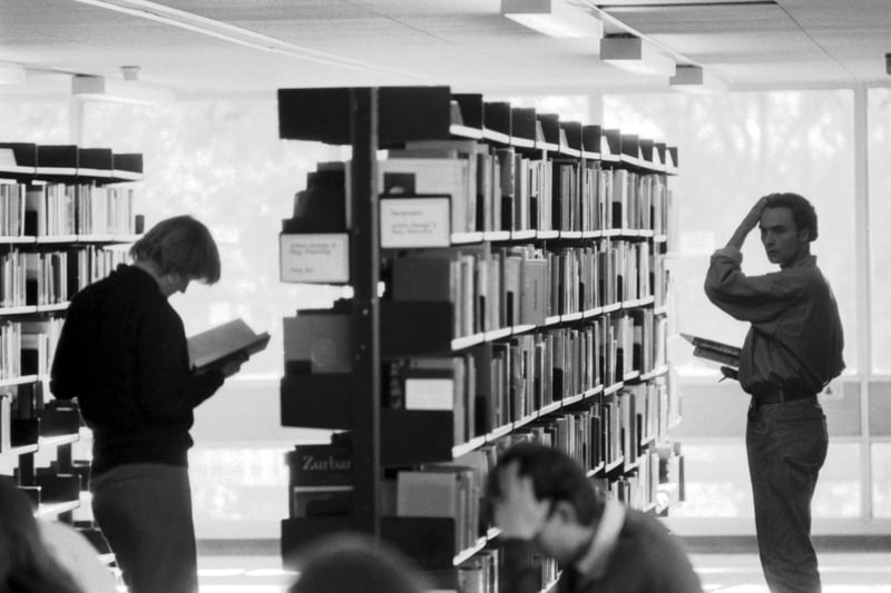 Students in the University of Edinburgh library in George Square 1989.