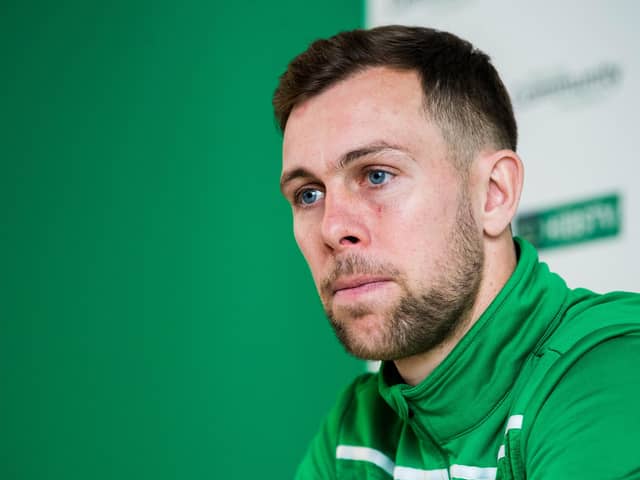Former Hibs defender Steven Whittaker has been combining playing and coaching at Dunfermline (Photo by Ross Parker / SNS Group)