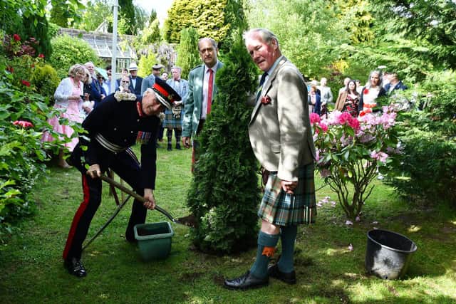 The Queen’s Green Canopy (QGC) is a unique tree planting initiative created to mark Her Majesty’s Platinum Jubilee in 2022.