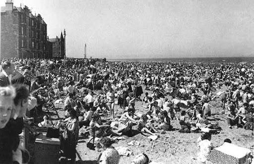 A packed Portobello Beach during the Trade Holidays in 1952.