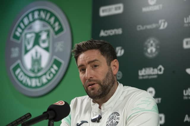 Lee Johnson speaks to the media ahead of the game against Dundee United