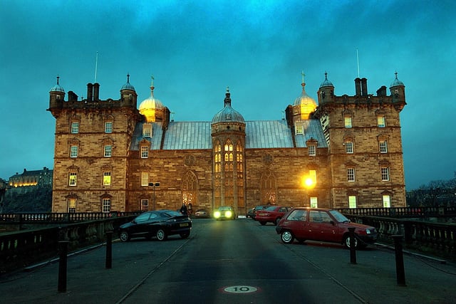 Even though the location of Hogwarts has never been officially determined, many people believe that J.K. Rowling based the magical school on George Heriot's School in the city centre.