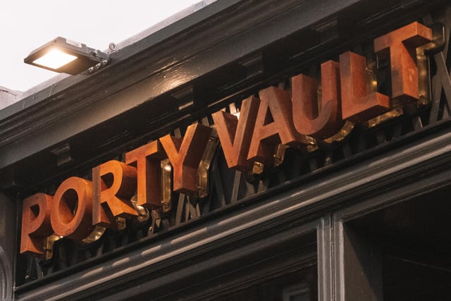 Porty Vault offers up 24 of the brewery’s own double-fermented fruit flavoured beers along with guest beers, wines and mead.
The new bar on Portobello High Street hits the sweet spot with its fruit flavoured beers and range of “slow and smoked” BBQ style foods.