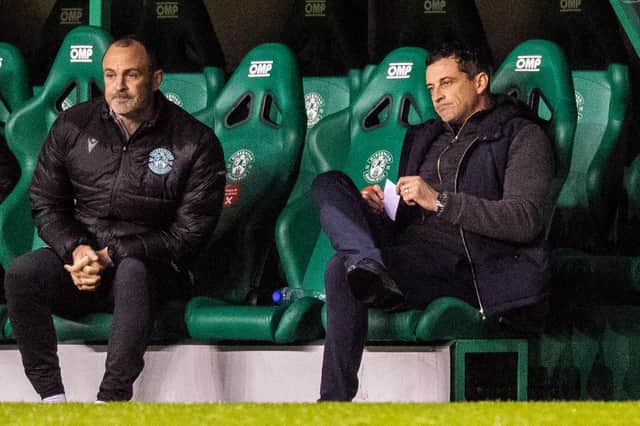 Jack Ross and No.2 John Potter look on as Hibs draw 2-2 with St Johnstone