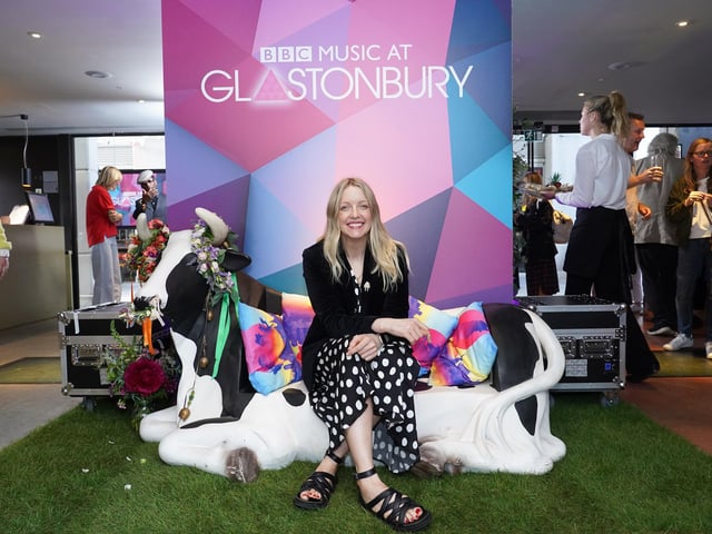 Lauren Laverne £380,000-£384,999 (down from £395,000-£399,999)