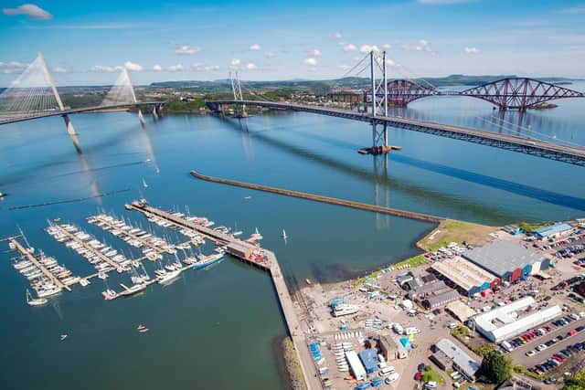Located between the Forth Road Bridge and the Queensferry Crossing, Port Edgar Marina sits less than 30 minutes outside of Edinburgh city centre.