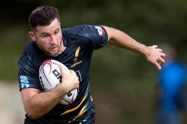 Joe Reynolds scored a hat-trick of tries as Currie made it 15 wins in a row