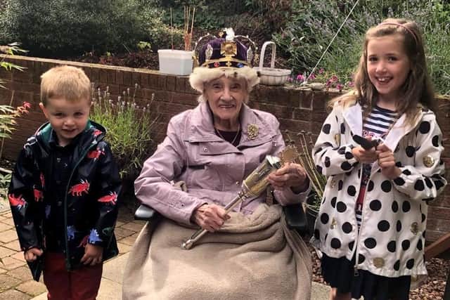Agnes pictures with her great grandchildren Matthew, 4, and Lucy, 8