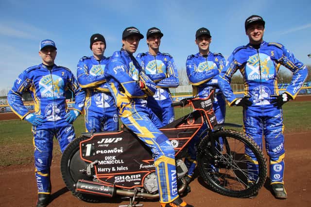 Edinburgh Monarchs 2022 line-up gather around captain Sam Masters in their new-look racesuits at Armadale. (Picture: Jack Cupido)