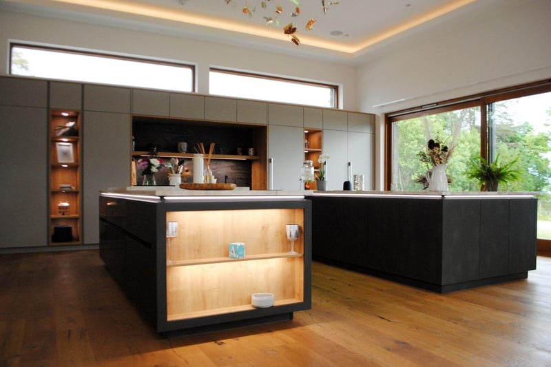 Snowdrop House has a ultra-modern and very stylish kitchen.