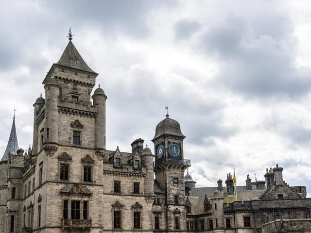 The Seamstresses’ Room on the upper floor of the castle is allegedly haunted by a young woman who was imprisoned by the Earl of Sutherland, who planned to marry her. She tried to escape by climbing down a rope of sheets but fell to her death, and her cries can still be heard today.