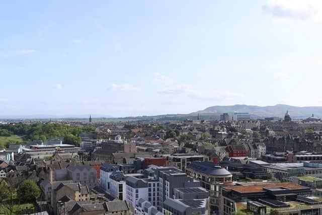 In the city centre consent was given for 3014 student beds while 2.257 residential homes were granted planning permission.