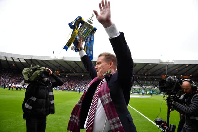 Gary Locke with the Scottish Cup at Hampden Park.