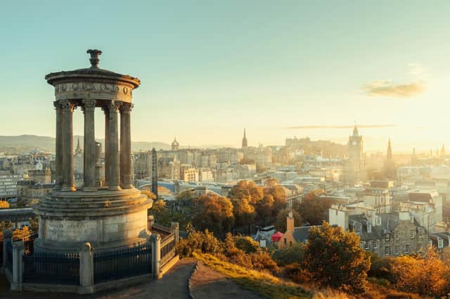 If you want a proposal spot with 360 degree views of Edinburgh, take a wander up Calton Hill with your beloved. At the top of the hill, there are plenty of historic landmarks to serve as a backdrop to your special moment, such as the Nelson, Dugald Stewart and National Monuments.