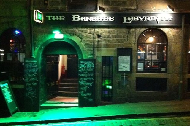 This popular bar is thought to be haunted by a screaming woman - the banshee. The pub has a maze of rooms that extend off the main bar – hence the second part of the name.