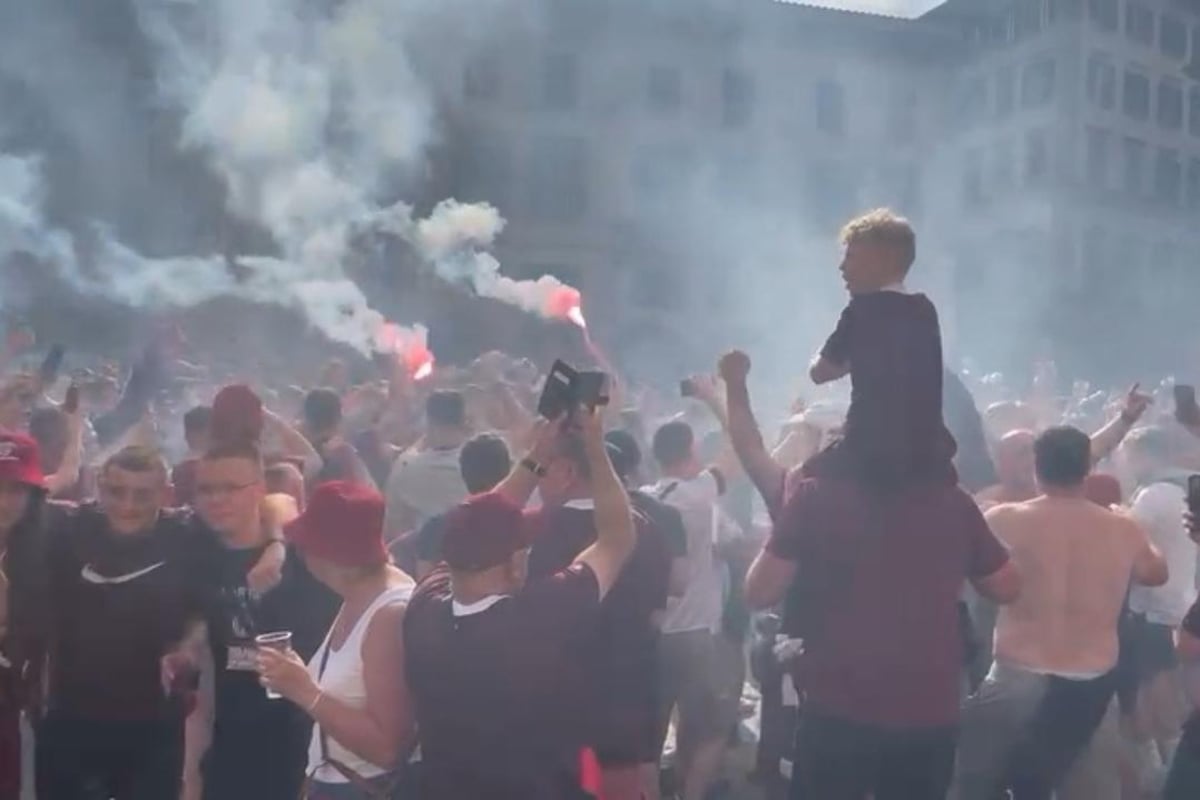 I fiorentini lodano il comportamento dei fan di Hearts dopo i canti, le bandiere, la birra e le pulizie