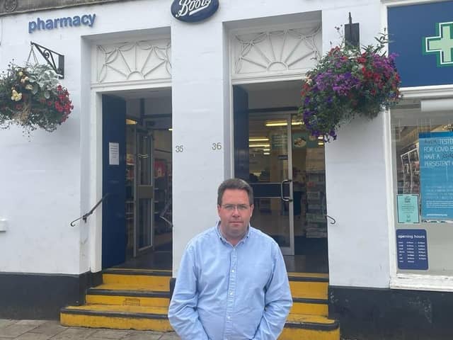 Craig Hoy, a Conservative MSP for South Scotland, is concerned about pharmacy closures in Midlothian.