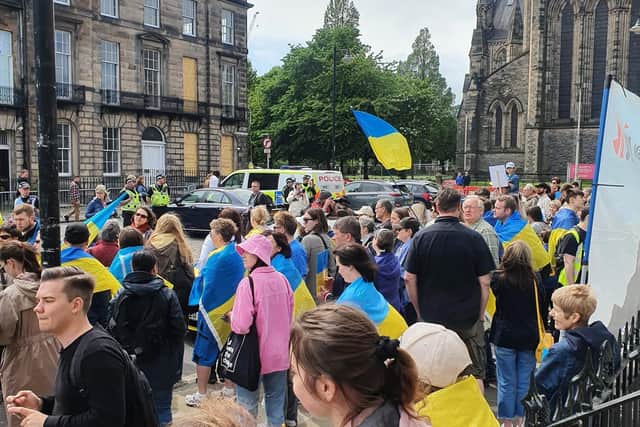 Hundreds gathered in Edinburgh in support of Ukraine on Sunday. (Photo credit: Anni Hamilton)