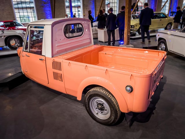 Another three-wheeled pick-up, but now with a covered cabin. Mid-engined — think, early supercar (well, maybe not) — power comes from an 11bhp two-cylinder engine. This three-wheeler was also produced under licence by Kia.