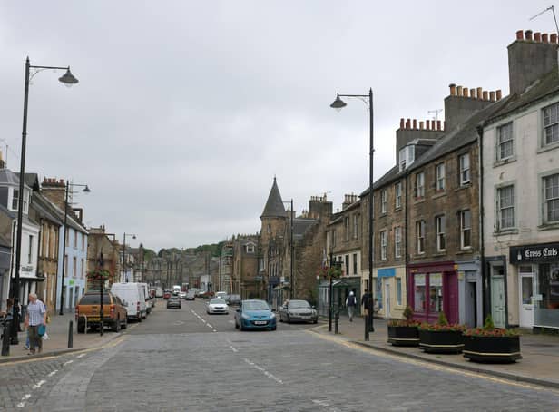 QR codes on benches could appear on Linlithgow High Street. Stock Picture Michael Gillen.