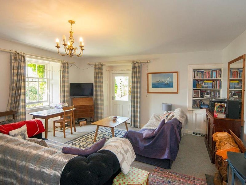 Sitting room.