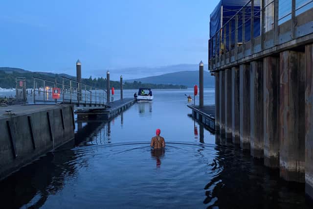 Nicky setting off on her Loch Lomond swim.