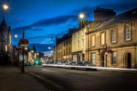 Stock photo of Linlithgow High Street.
