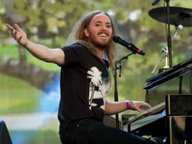 Tim Minchin performs on stage at British Summer Time Festival at Hyde Park, London in 2014  (Photo: Tristan Fewings/Getty Images)