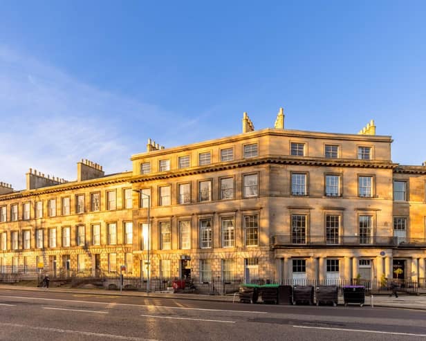 The three-bedroom flat forms part of a handsome building designed by William Henry Playfair. Enjoying an enviable location, the property is a short walk to Princes Street, the excellent amenities of Leith and close to Waverley Railway Station and the Picardy Place tram halt