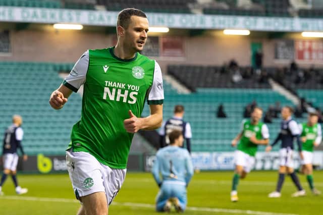 Jamie Murphy celebrates after scoring the goal that decided the last 16 Betfred Cup tie between Hibs and Dundee  (Photo by Paul Devlin / SNS Group)