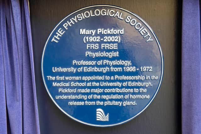 The Pickford plaque, erected at Edinburgh University’s Old Medical School Quad, Doorway 3 (Neil Hanna Photography)