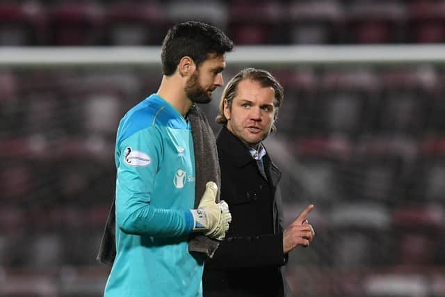 Craig Gordon (left) has backed manager Robbie Neilson to take Hearts to the next level. (Photo by Ross MacDonald / SNS Group)