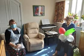 Sarah Burnett travelled from Edinburgh to Colten Care’s Poundbury home, Castle View, to see Liz Thompson before the latest pandemic restrictions in Scotland and England.
