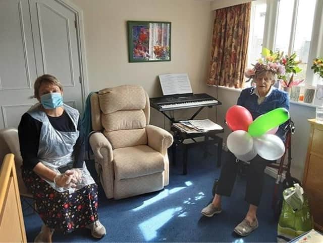 Sarah Burnett travelled from Edinburgh to Colten Care’s Poundbury home, Castle View, to see Liz Thompson before the latest pandemic restrictions in Scotland and England.