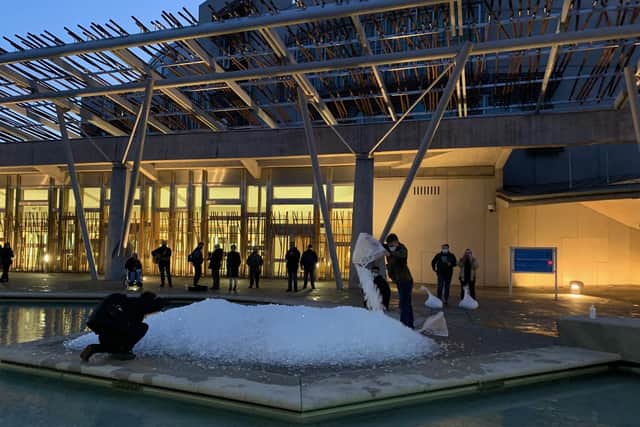 'Ice Dump' protest outside parliament.