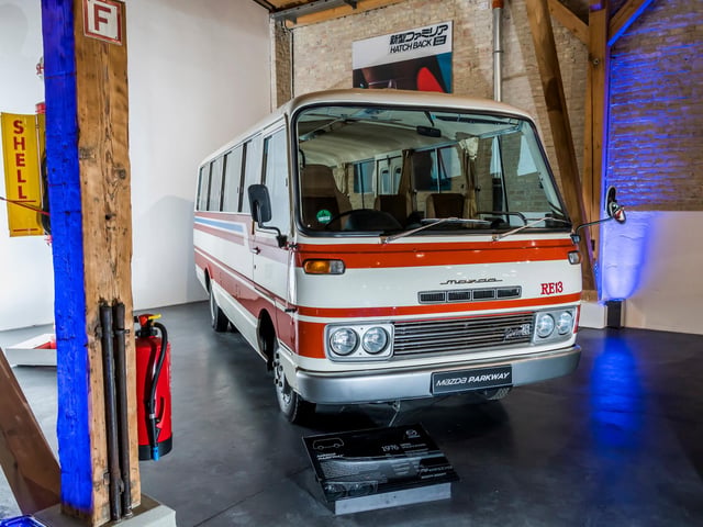 No, your eyes don’t deceive you: this is, indeed, a Mazda rotary-engined bus. It was available in two forms; either a posh 13-seater with ’super-deluxe’ features for First Class travelling, or a 26-seater with a top speed of 74mph. Not surprisingly, the Parkway was one of the fastest buses in the world in its time.