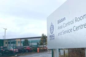 Concerns regarding the police call centre were voiced at a community council meeting.