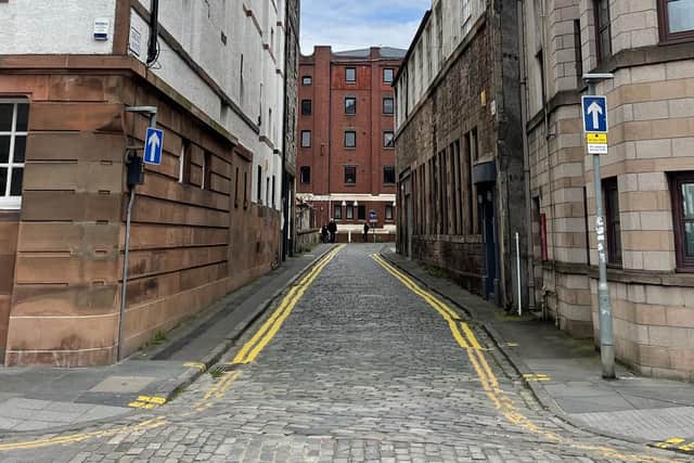 Hotel guests would be dropped off Broad Wynd
